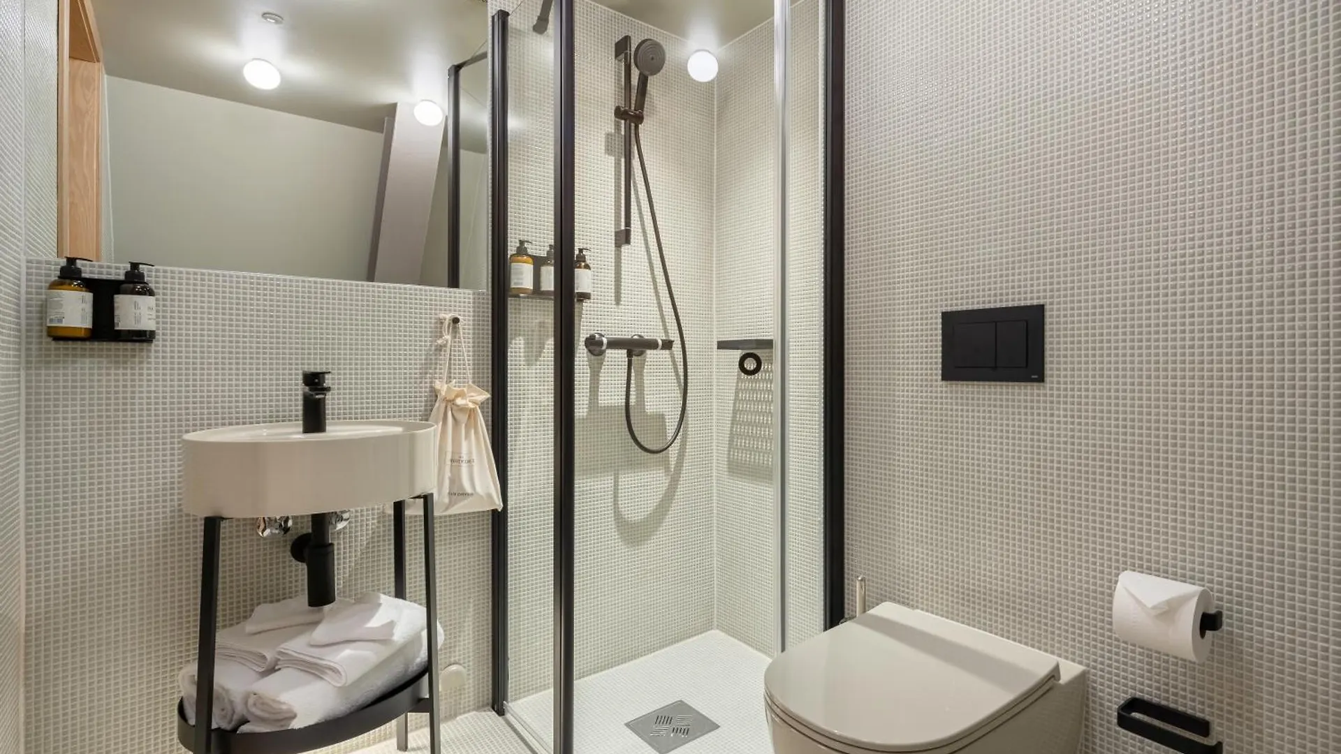 Skostredet Hotel Bergen 5*,